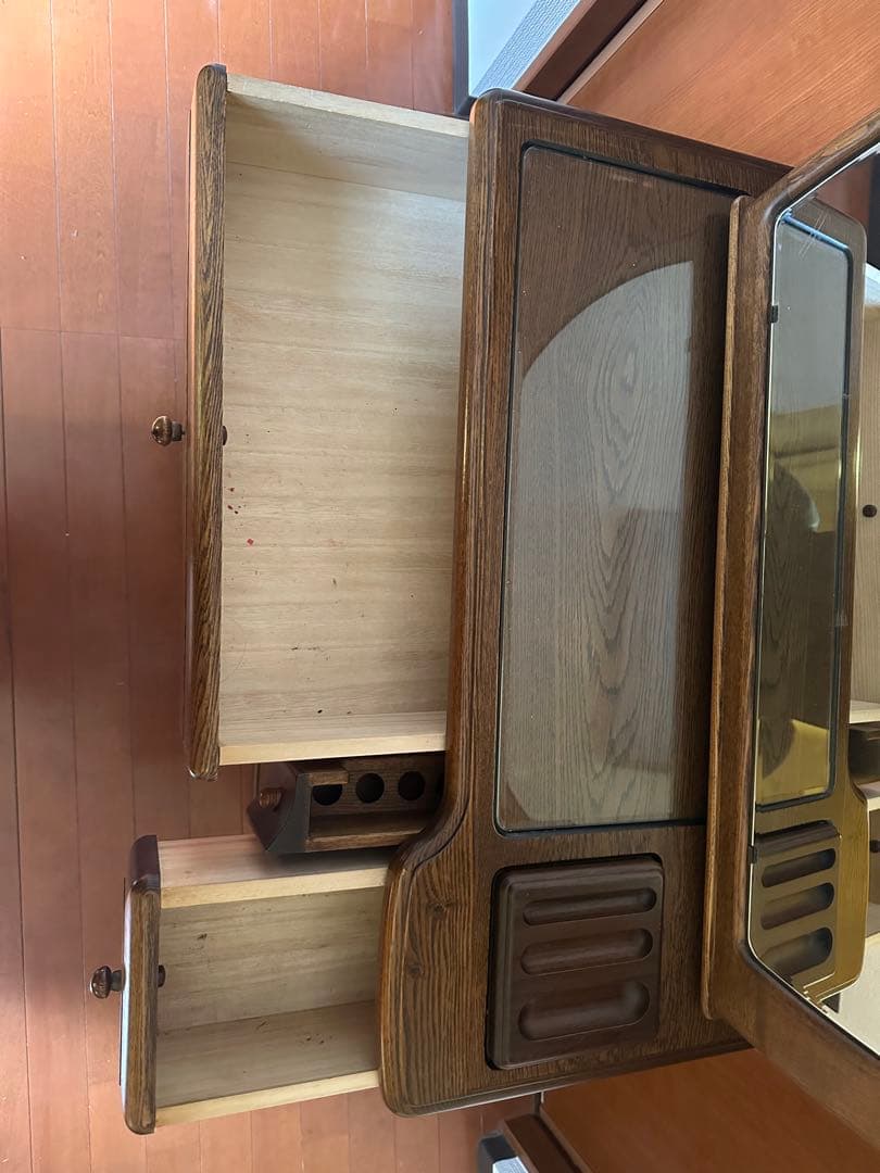 ブラウン木製ドレッサー・鏡台