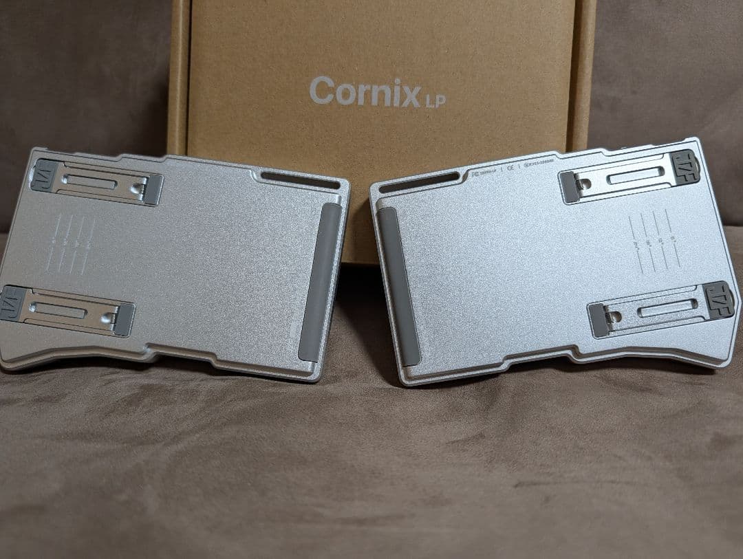 Cornix LP分割キーボード シルバー