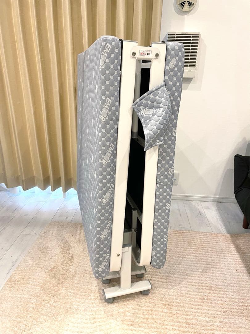 ks　　折り畳みベッド　シングル　リクライニング