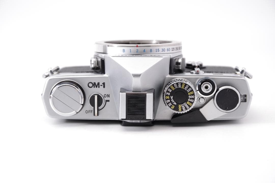 綺麗 OLYMPUS OM-1 シルバー