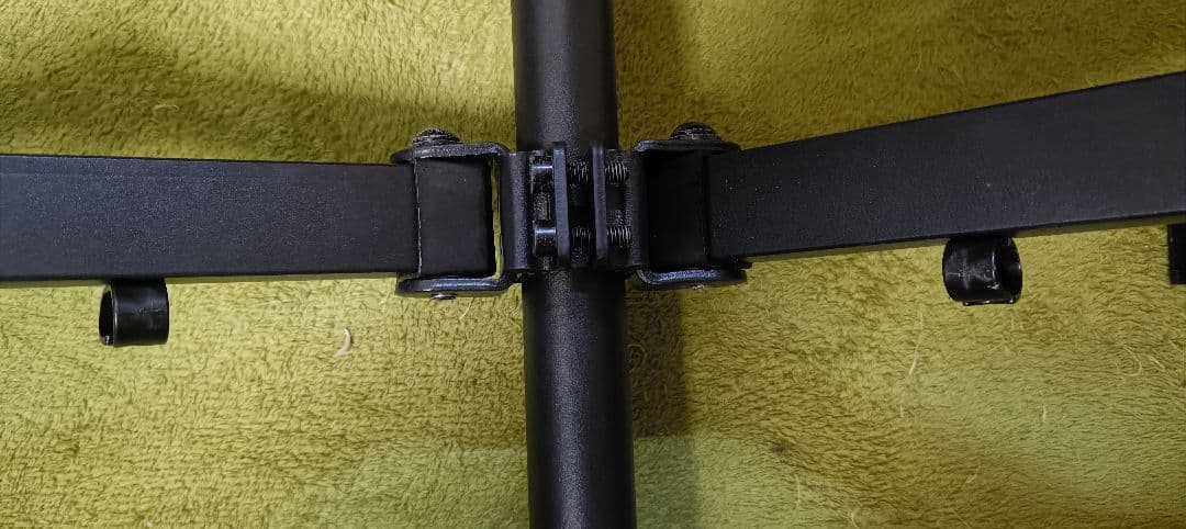 LG ディスプレイ 本体2台とモニターアーム