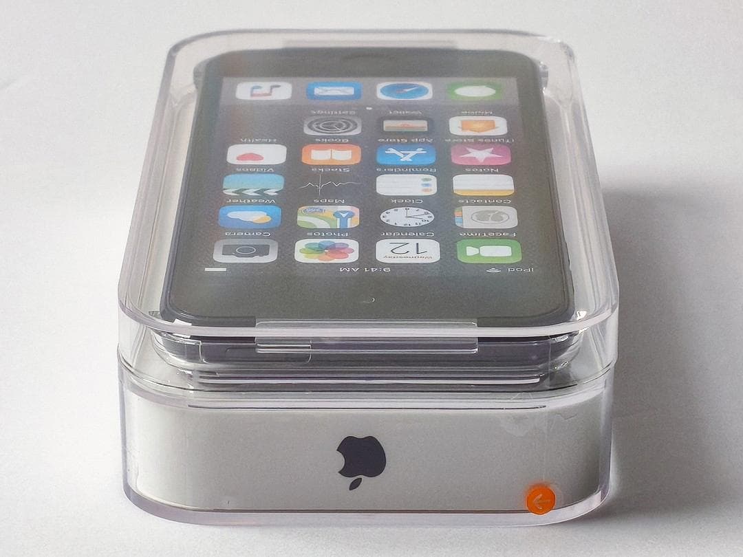 iPod touch 第6世代 128GB スペースグレイ MKWU2J/A