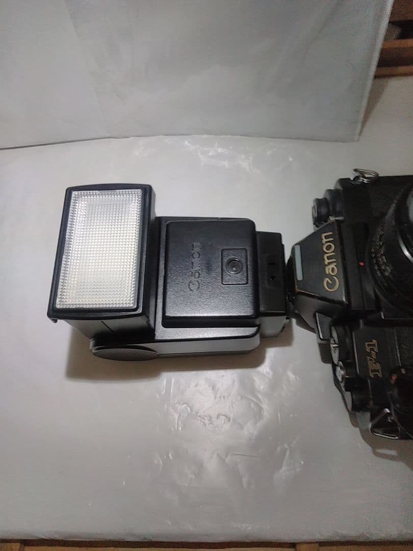 Canon New F1 AE ／ FD 50mm 1:1.4 レンズ付