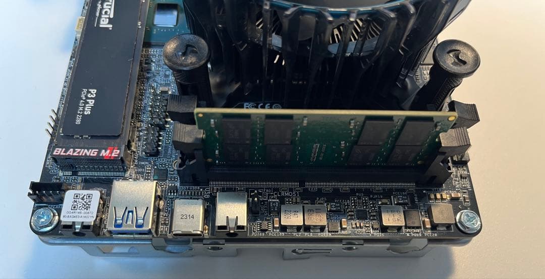 ミニPC DeskMini B760 i5 12400 32GB 1TB Win11Pro