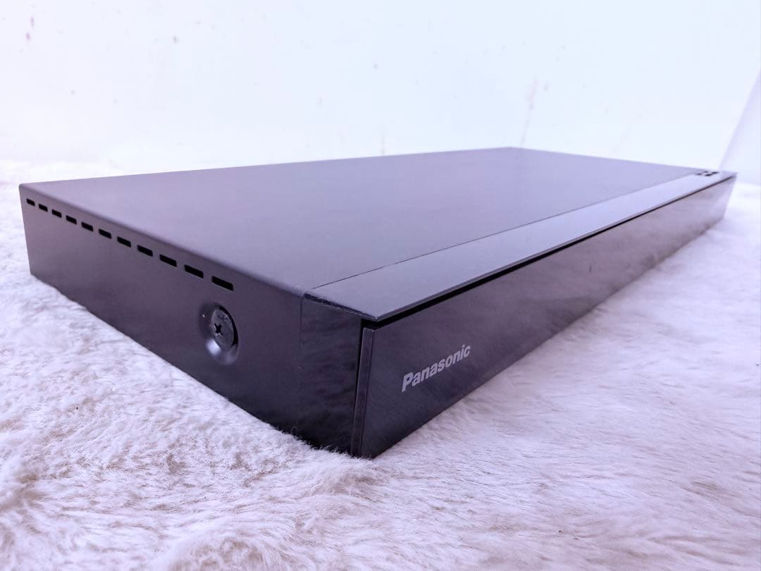 美品Panasonic DMR-BRW1050ブルーレイ 1TB 新品リモコン付