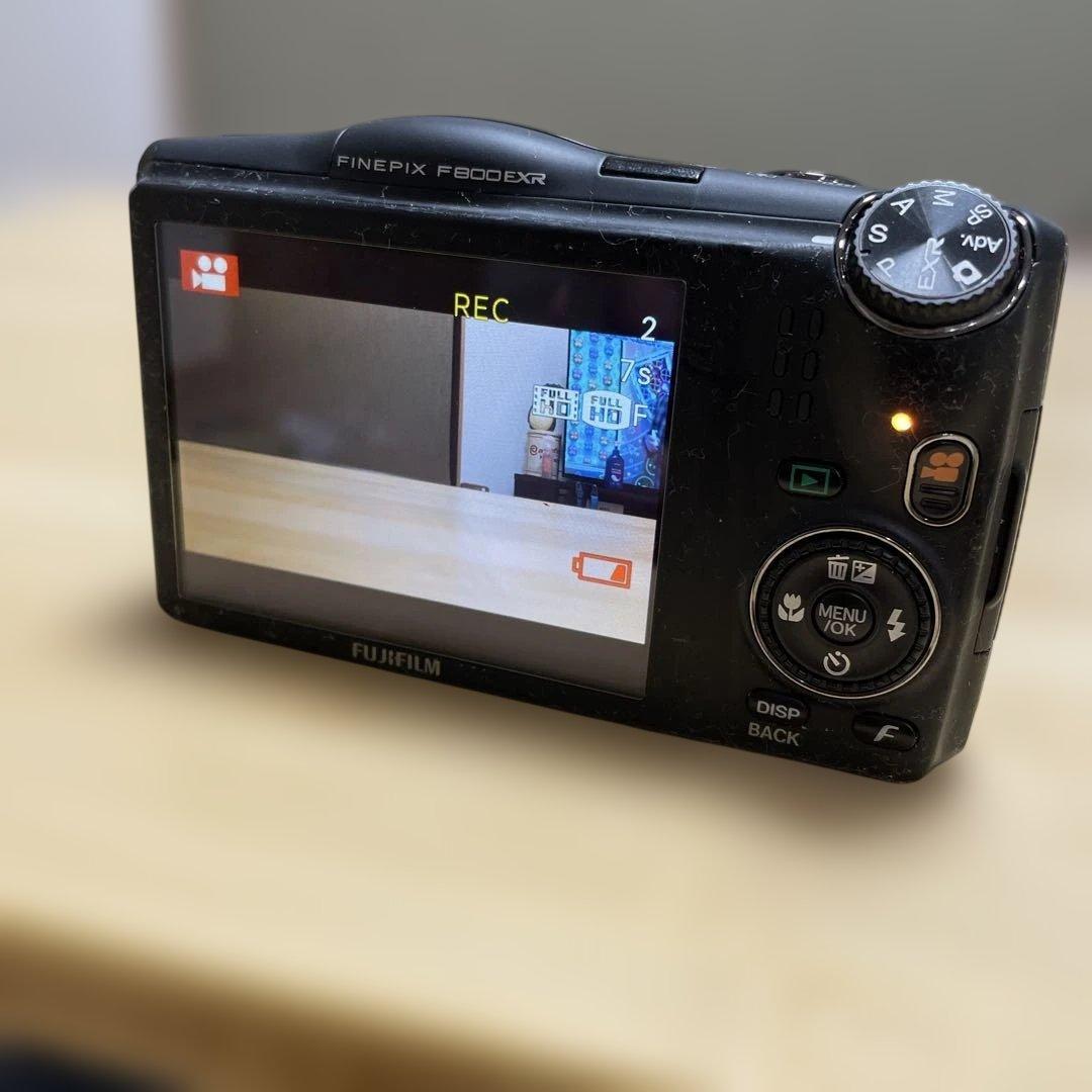 付属品完品・動作良好 FUJIFILM FINEPIX F800 EXR カメラ
