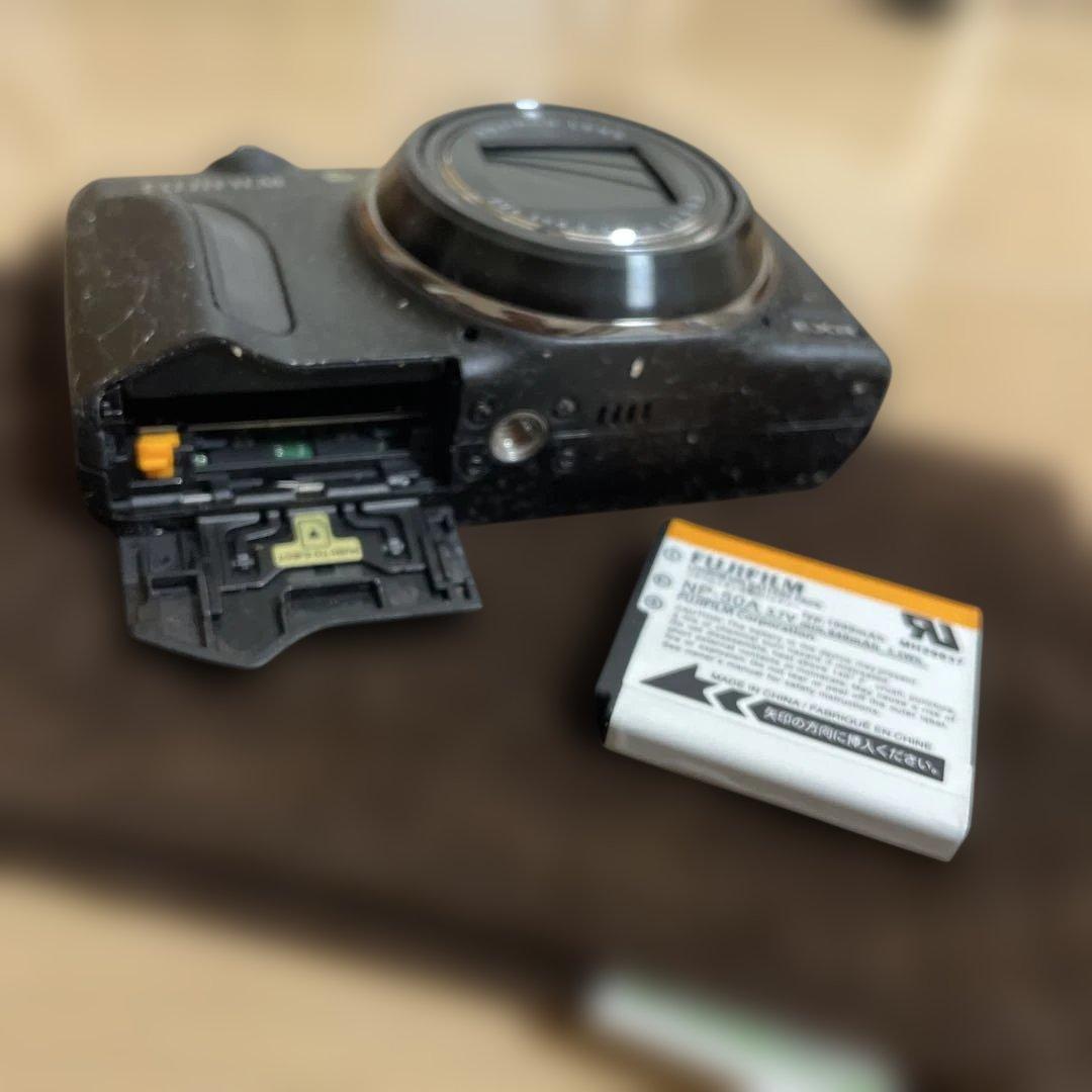 付属品完品・動作良好 FUJIFILM FINEPIX F800 EXR カメラ