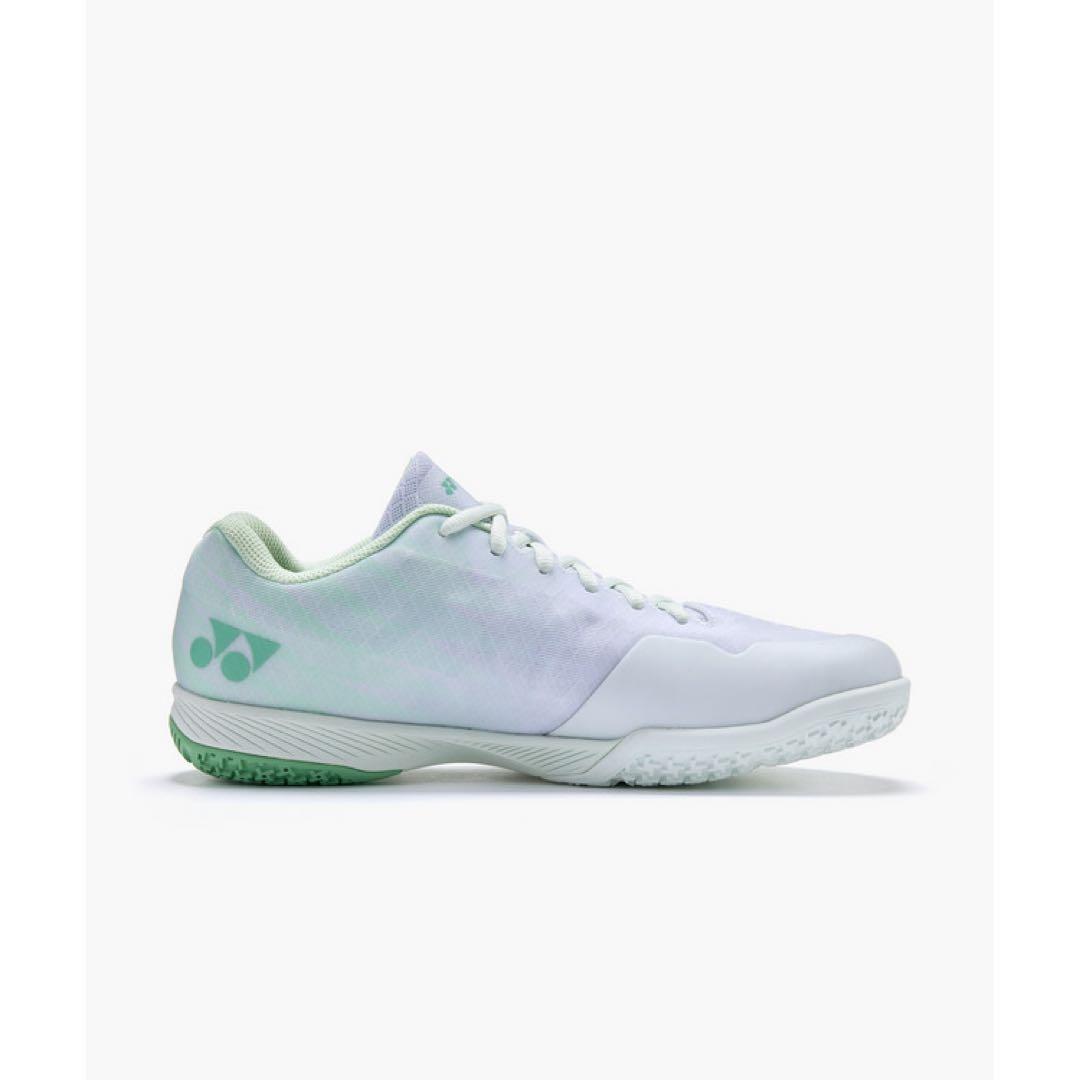 24.0㎝　エアラスワイド　新品未使用　YONEX　バドミントン　シューズ