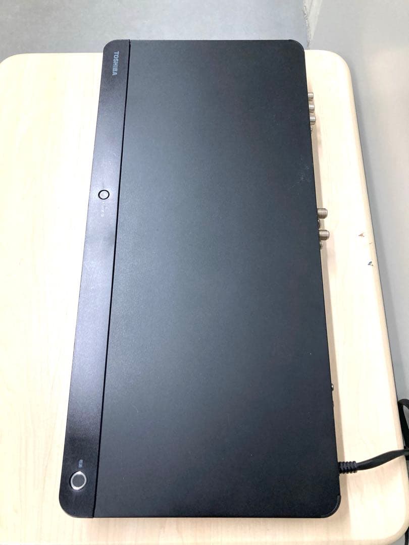 1TB ３チューナー　TOSHIBA REGZA DBR-T450