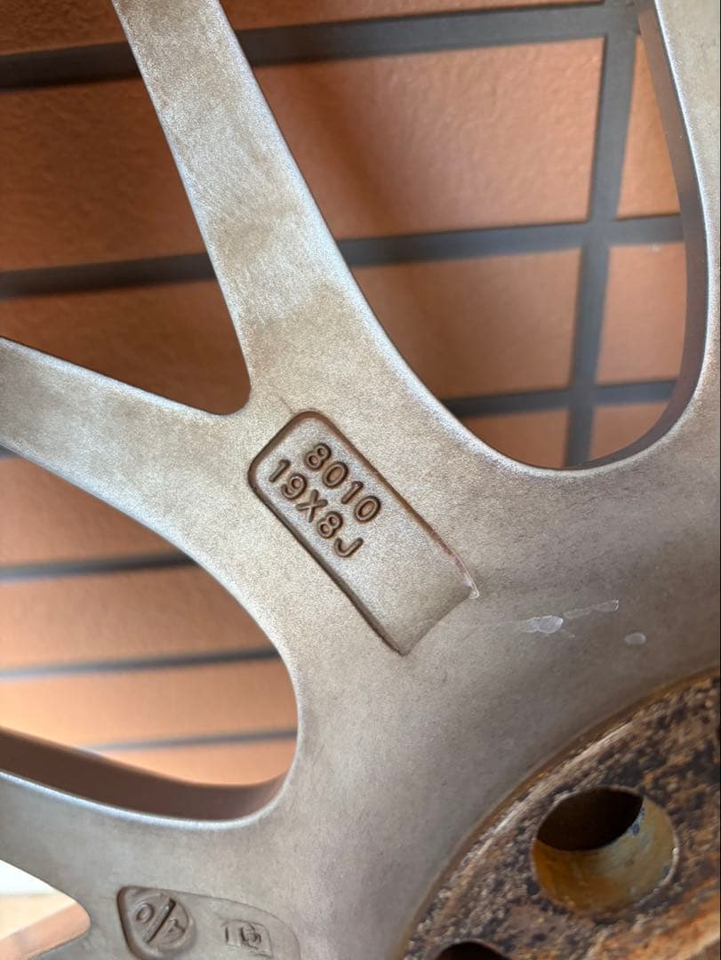 【TOM'S TM-05 19インチ 4本セット】※着払い