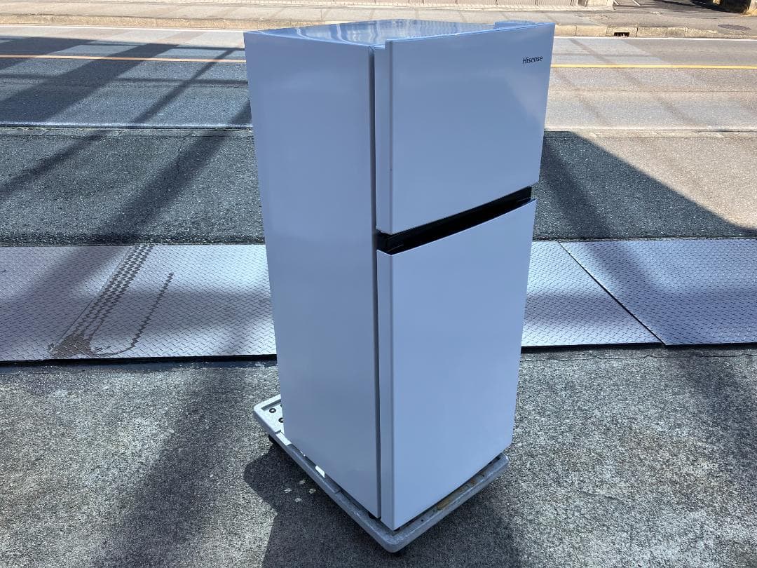 愛知岐阜/送料込★2023年★ハイセンス　120L冷蔵庫　HR-B12E2W