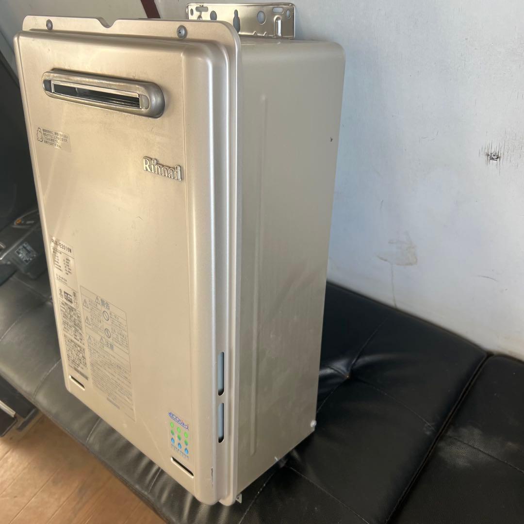 Rinnai リンナイ 都市ガス ガス給湯器 RUX-E2016W 2021年製