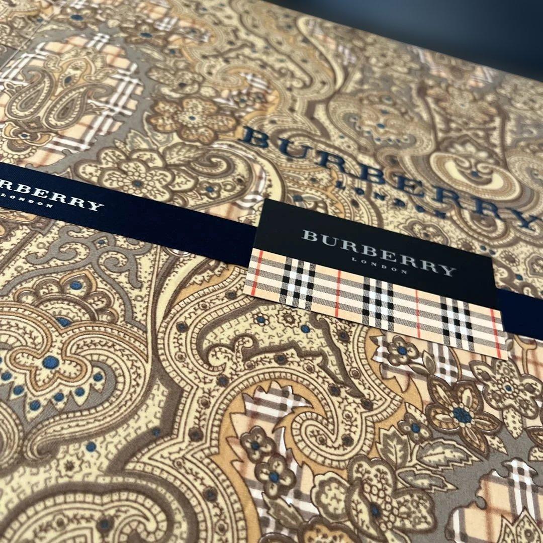 BURBERRY バーバリー ダウンケット　羽毛掛け布団　日本製　ペイズリー