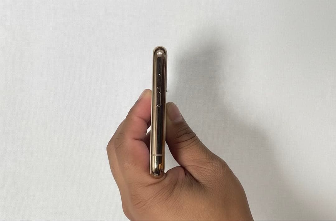 携帯電話本体 Apple iPhone xs gold