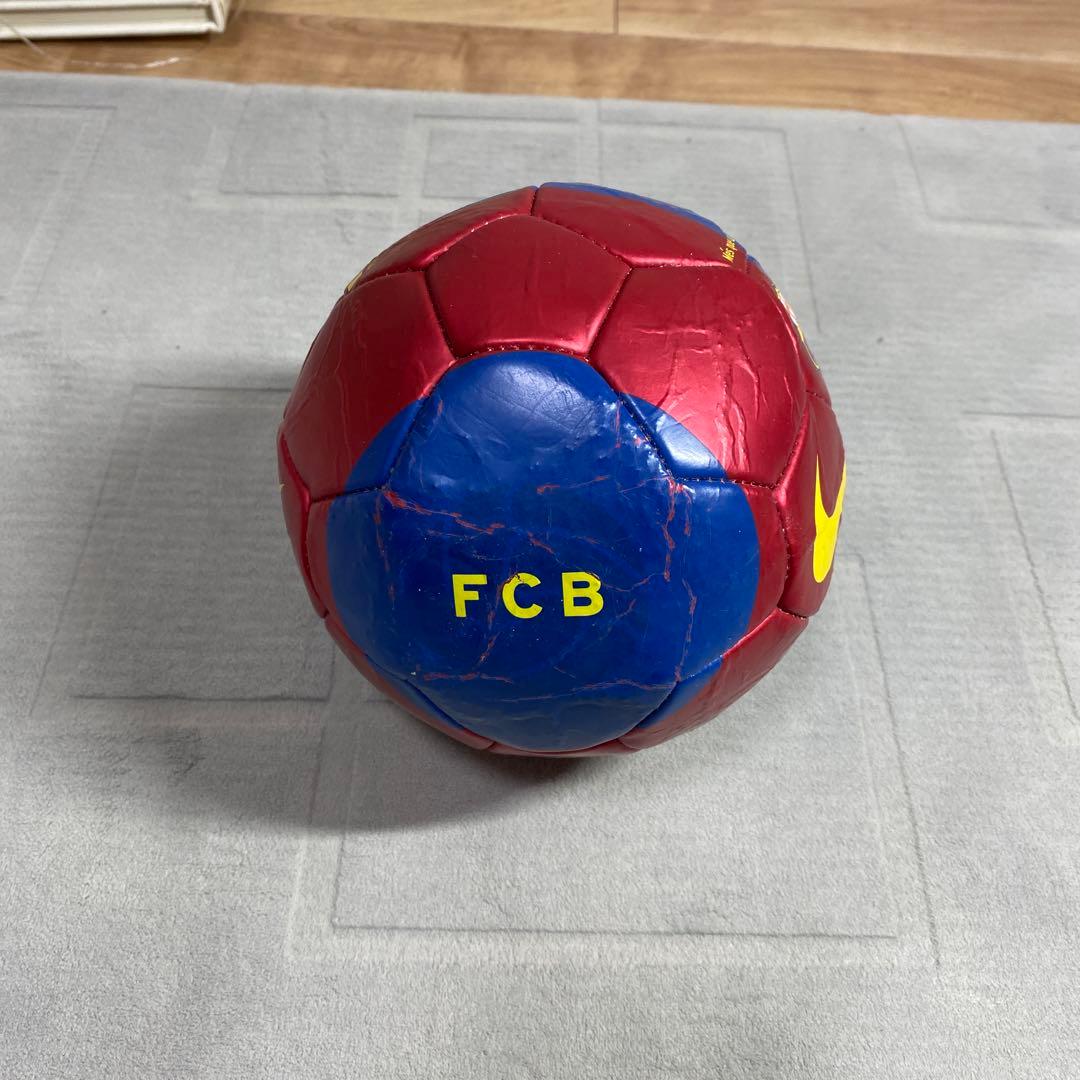 希少価値有り　鑑賞用　サッカーボール　バルセロナ　ナイキ