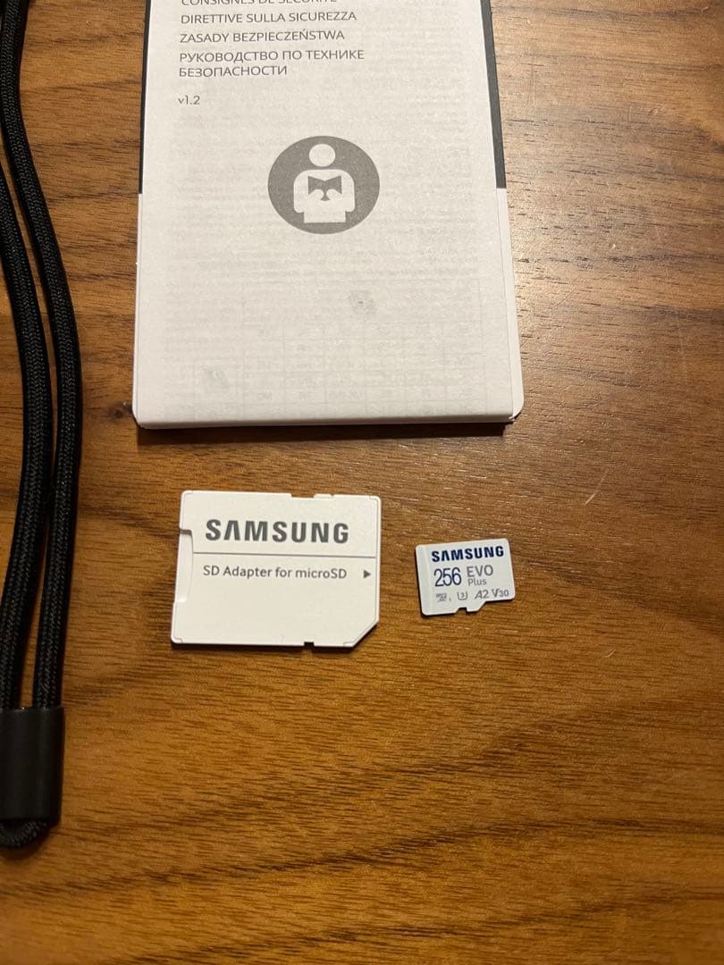 DJI Osmo Pocket 3 【1年分保証付き】 + 大容量SDカード付