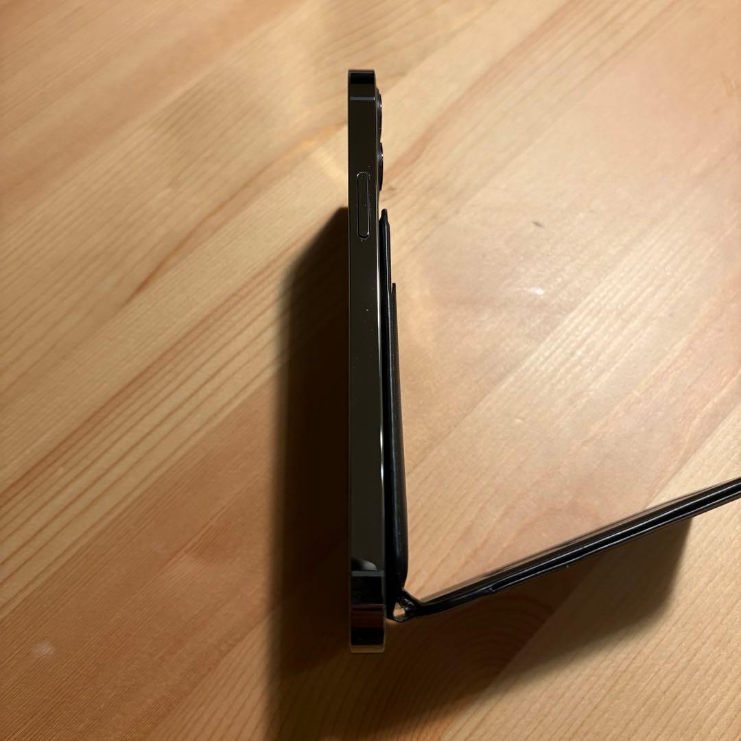 iPhone12Pro 512GB SIMフリー バッテリー81% ケース付き