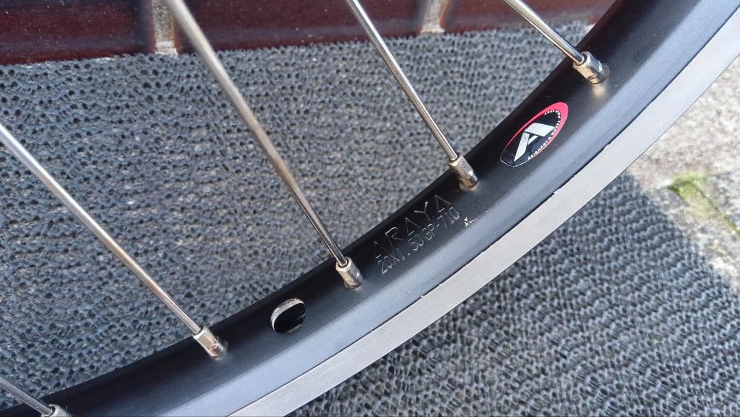 20インチ（406） Capreo 完組ホイルセット