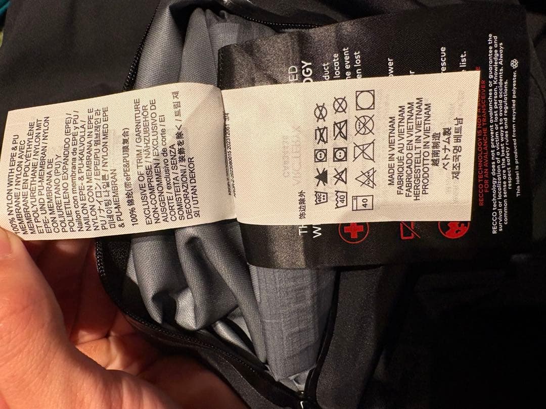 ARC'TERYX GORE-TEX ベータジャケット Mサイズ ブラック