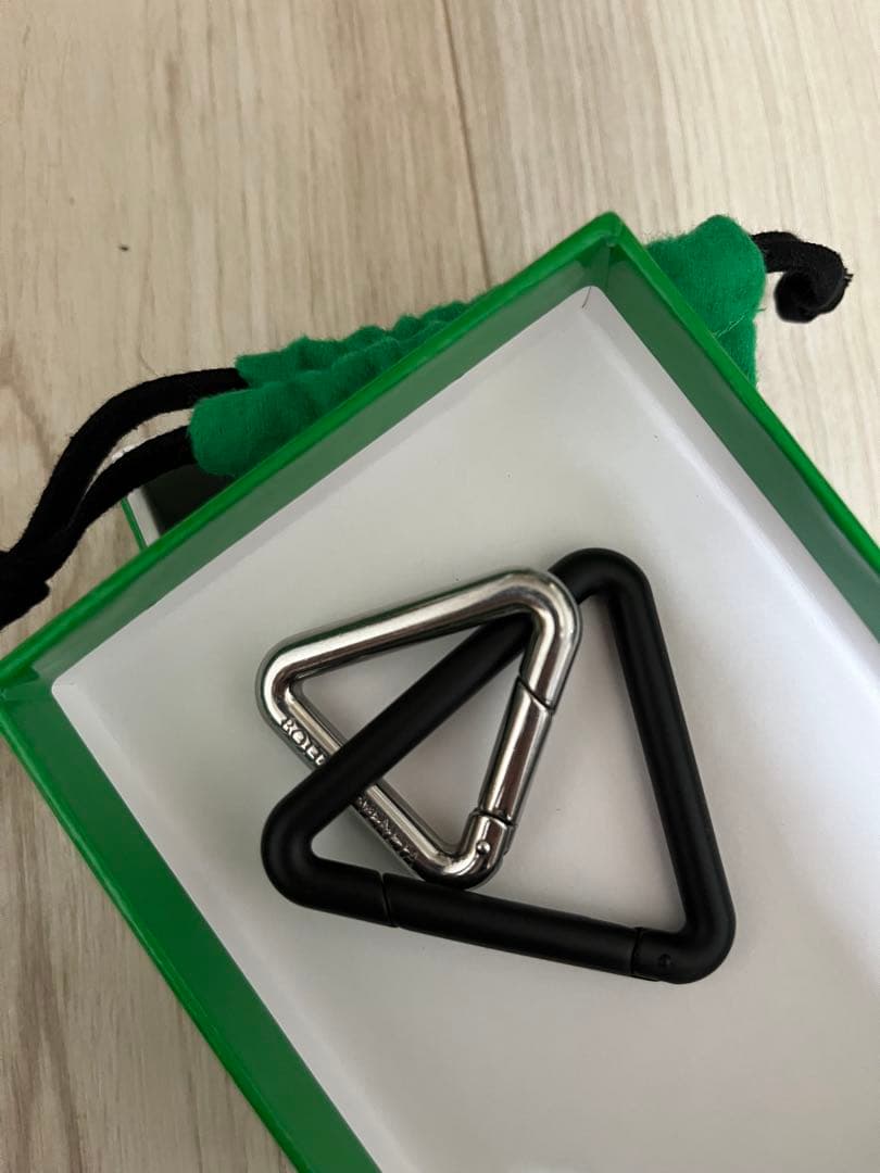 BOTTEGA VENETA キーホルダー ブラック シルバー