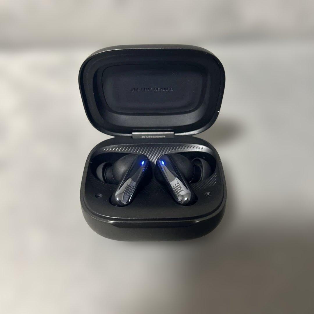 イヤホン JBL Live Beam 3