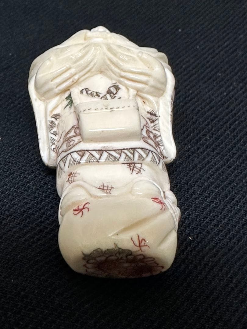 根付　天然素材　マンモス　象牙調　彫刻 古美術