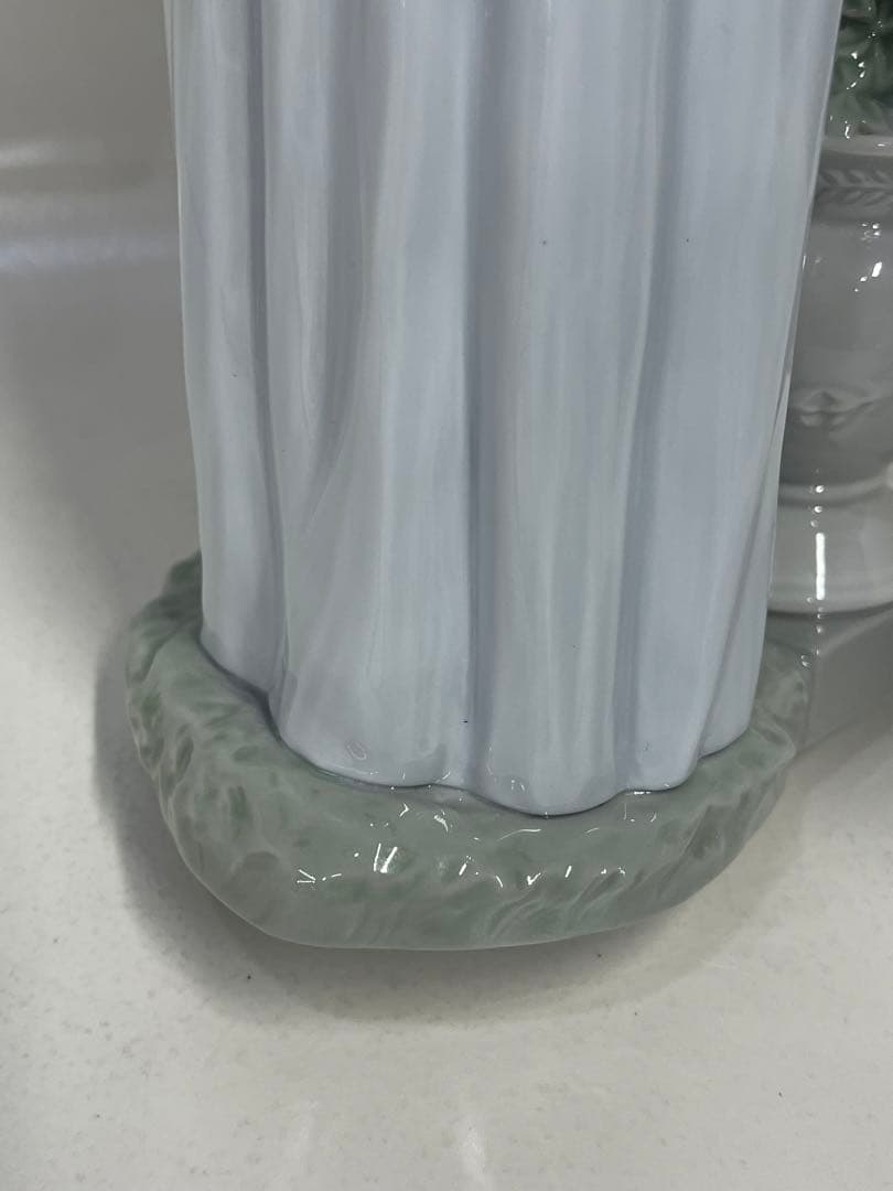 LLADRO リヤドロ　気品に満ちて　陶器人形　お花　置物　コレクション