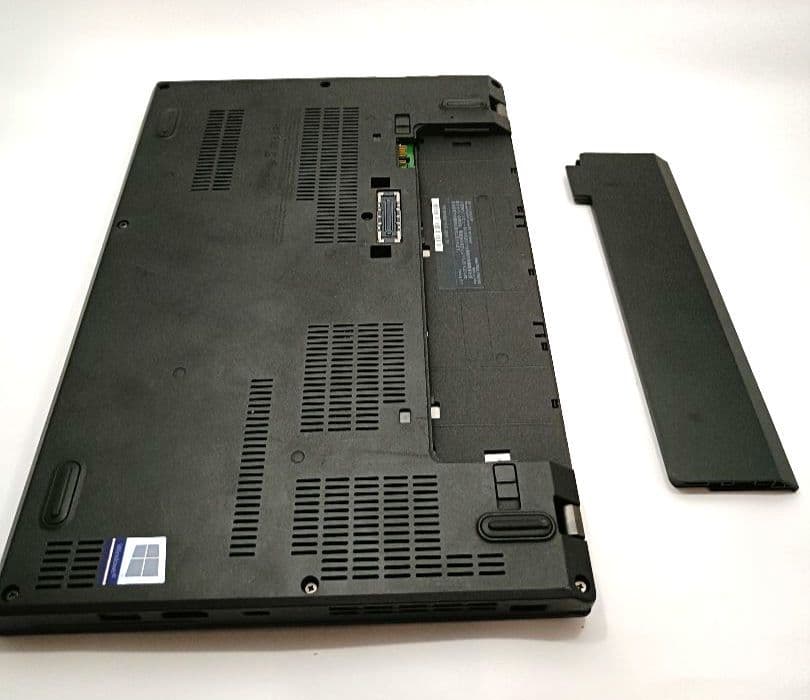 ThinkPad X270　i5／8GB／256G