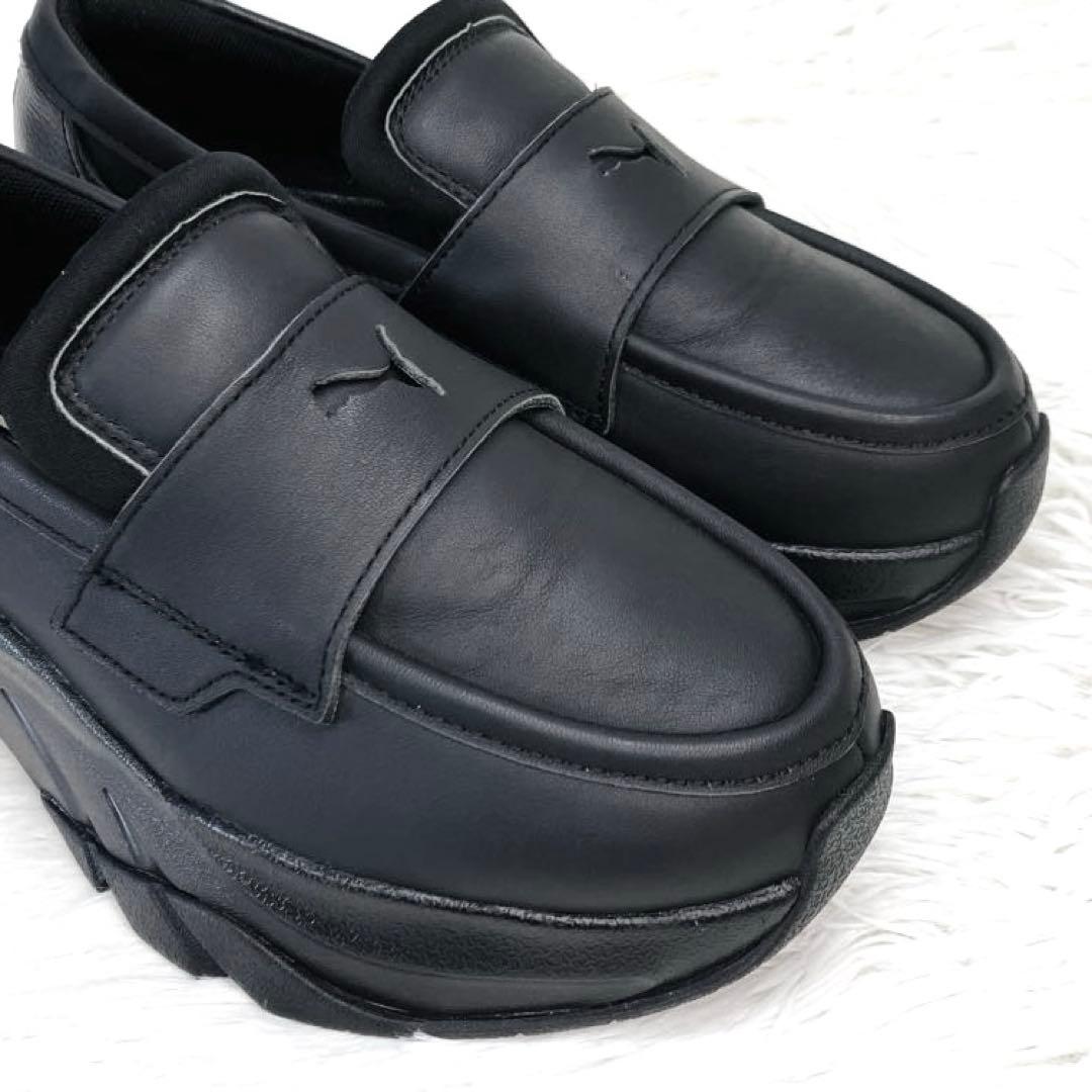【ご試着のみ】PUMA24.5㌢LOAFYR WNS 厚 底　ローファー　黒