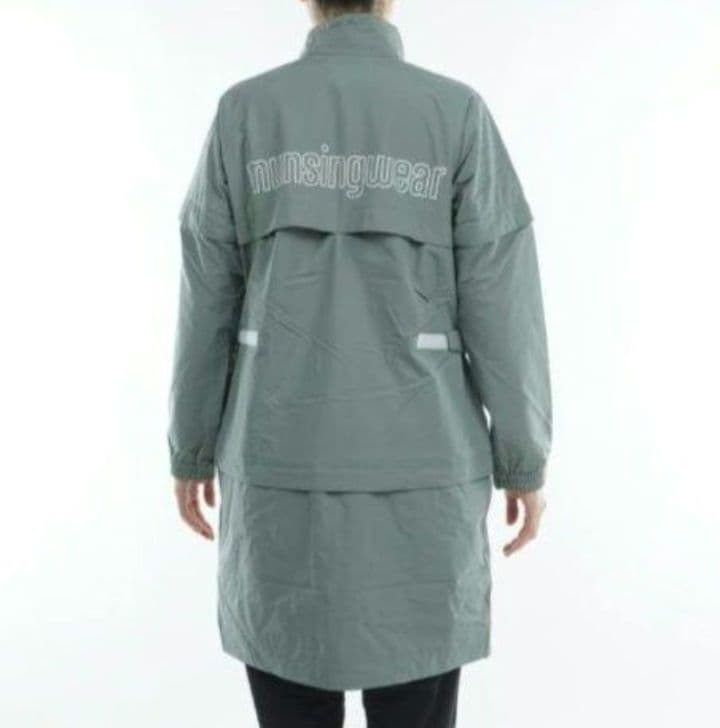 再再再値下げ新品 マンシングウェア レインワンピースLL　収納袋付　カーキ