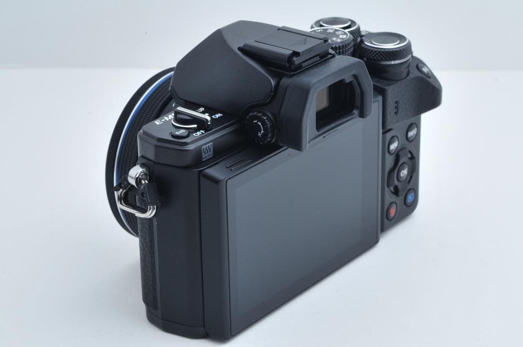 オリンパス OLYMPUS OM-D E-M10 Mark II