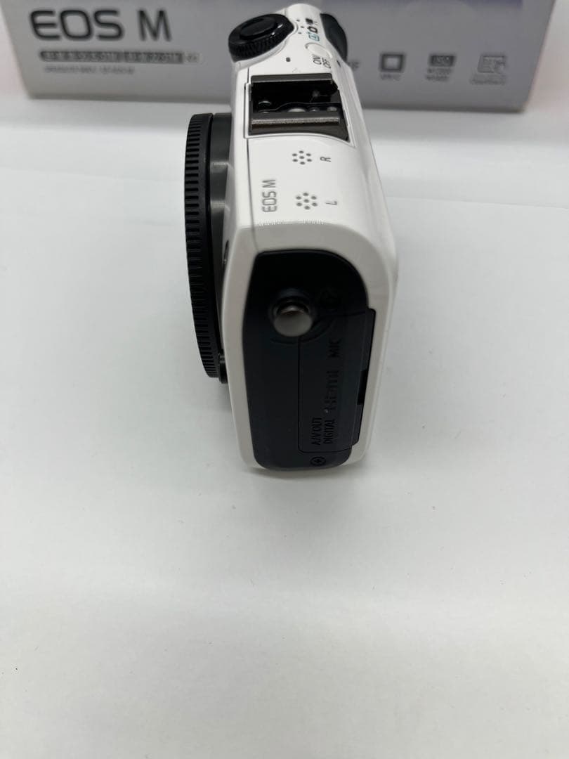 Canon EOS M デジタル一眼レフ レンズ3本セット