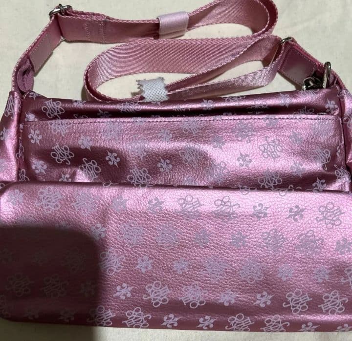 【新品・未使用】　 ヤマト屋　Nuvo　ショルダーバッグ　希少限定品　ラビラビ