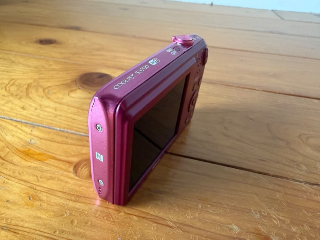 【美品】 Nikon COOLPIX S3700 ニコン ピンク Wi-Fi