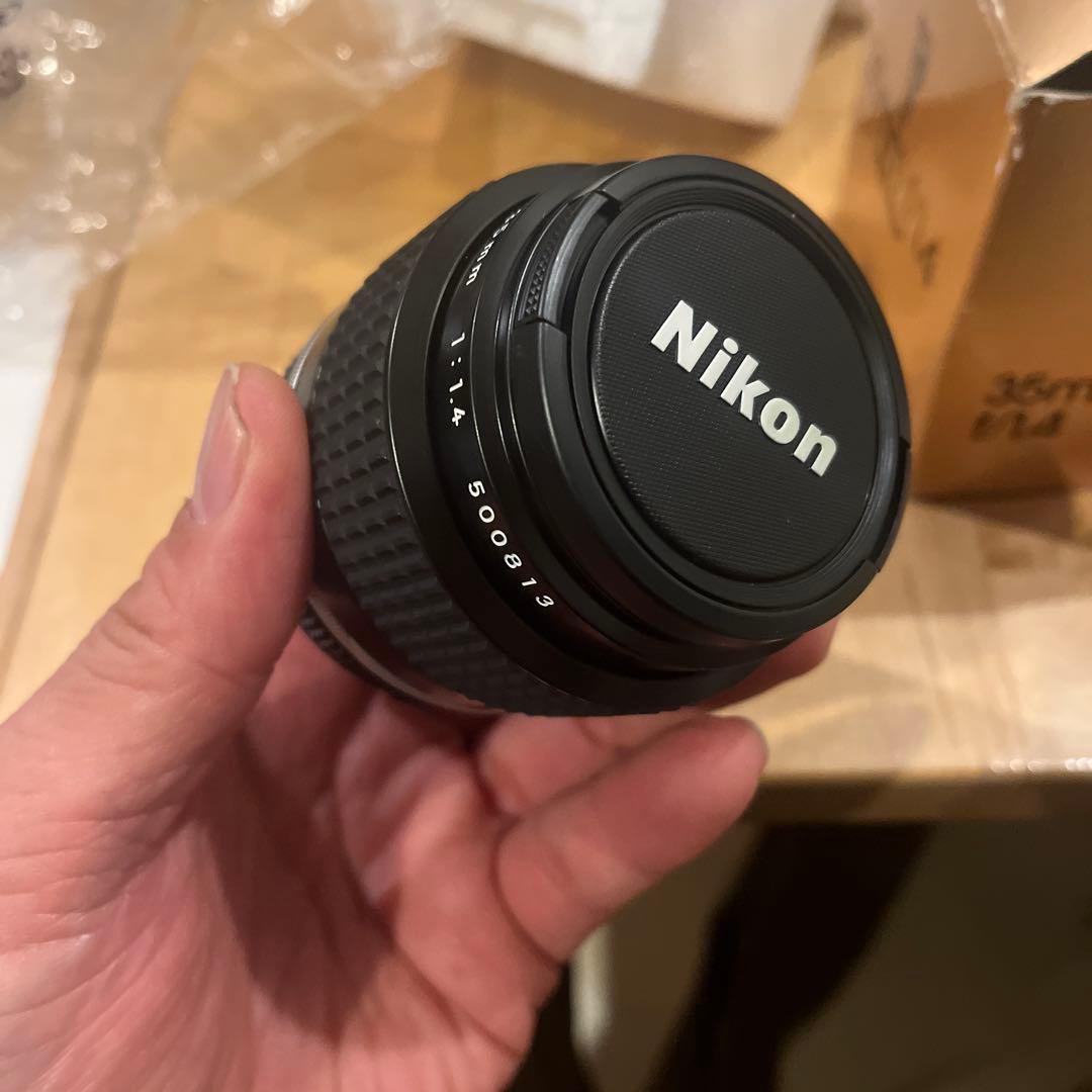 Nikon 35mm f1.4レンズ　未使用品