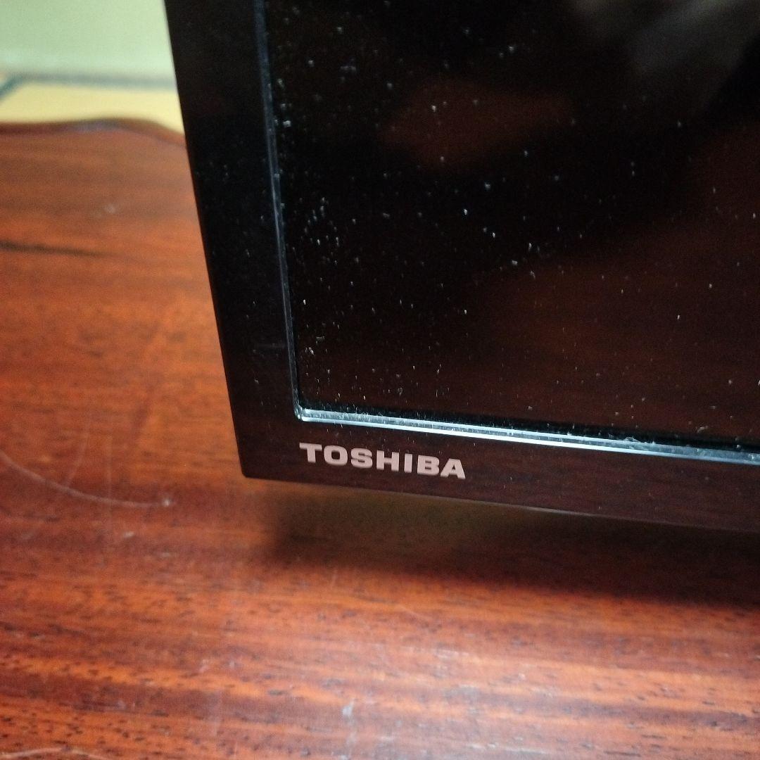 TOSHIBA REGZA 液晶テレビ 本体とリモコン付き　24インチ