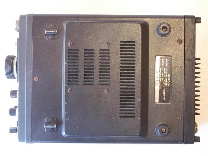 50MHz帯オールモード機 TR-9300