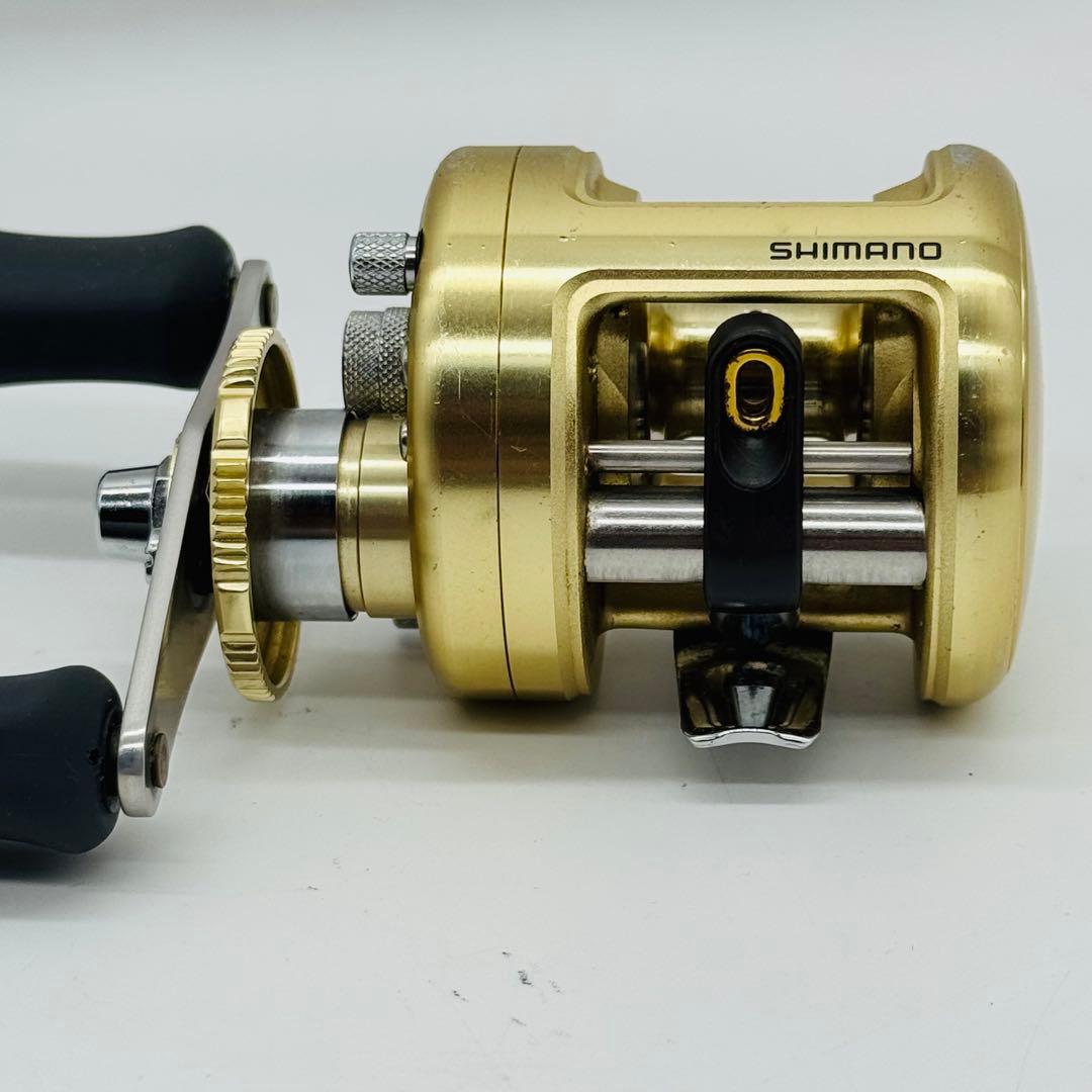 カルカッタ チヌ 1000【動作良好・名機】SHIMANO CALCUTTA