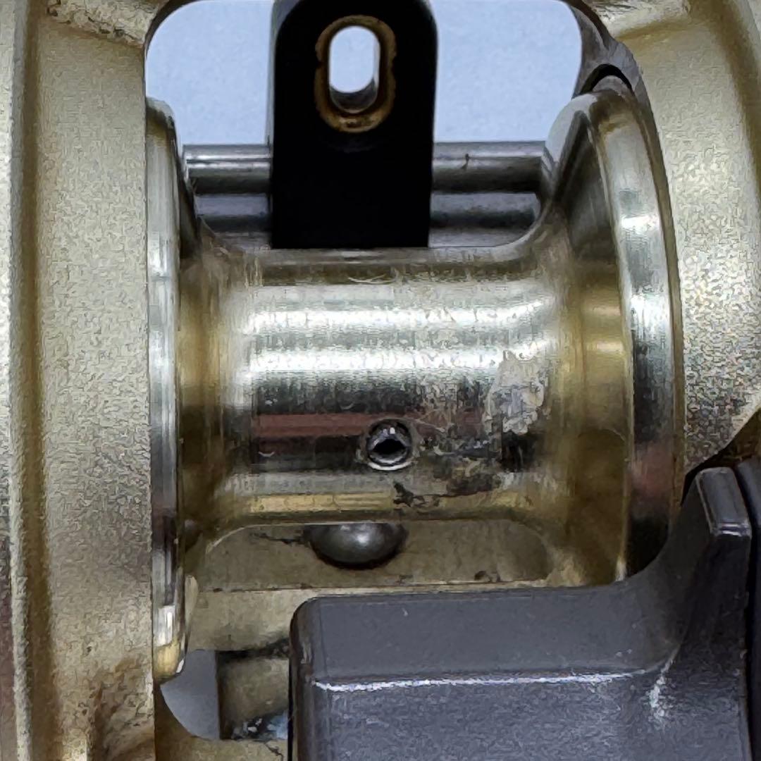 カルカッタ チヌ 1000【動作良好・名機】SHIMANO CALCUTTA