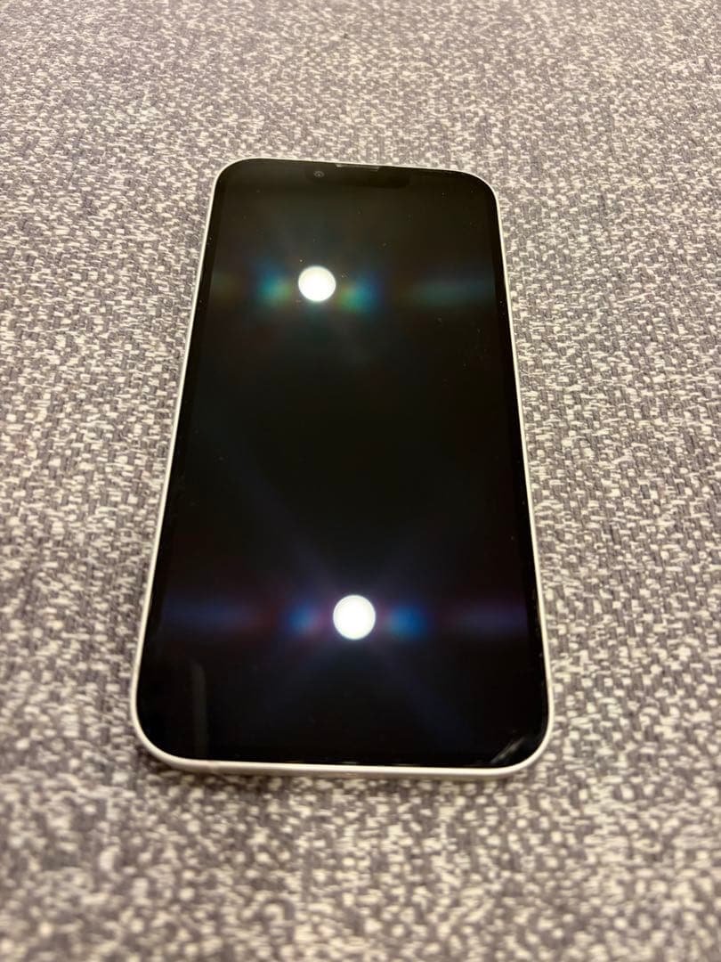 Apple iPhone 13 ホワイト 本体 充電ケーブル付き