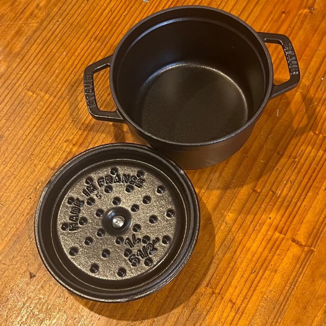 【STAUB LA COCOTTE】小型鍋 黒　14cm