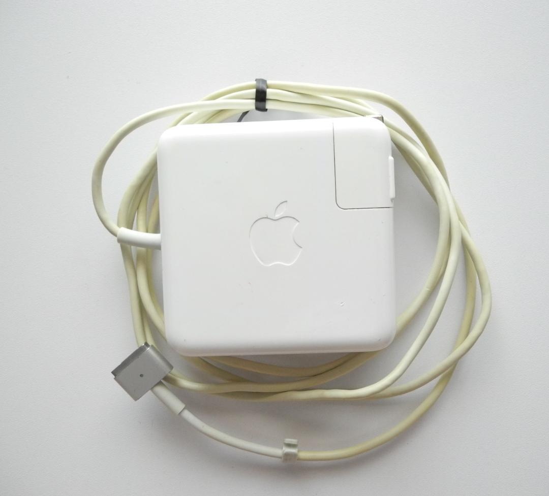 MacBook Air 13インチ 2015 大容量アダプター付き