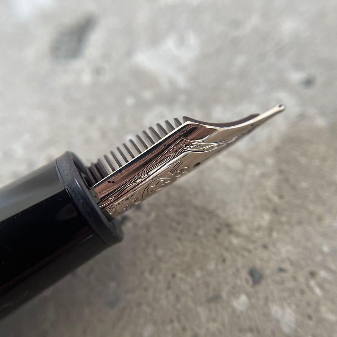 MONTBLANC 万年筆 ソリテール ルグラン M（中字） 105990