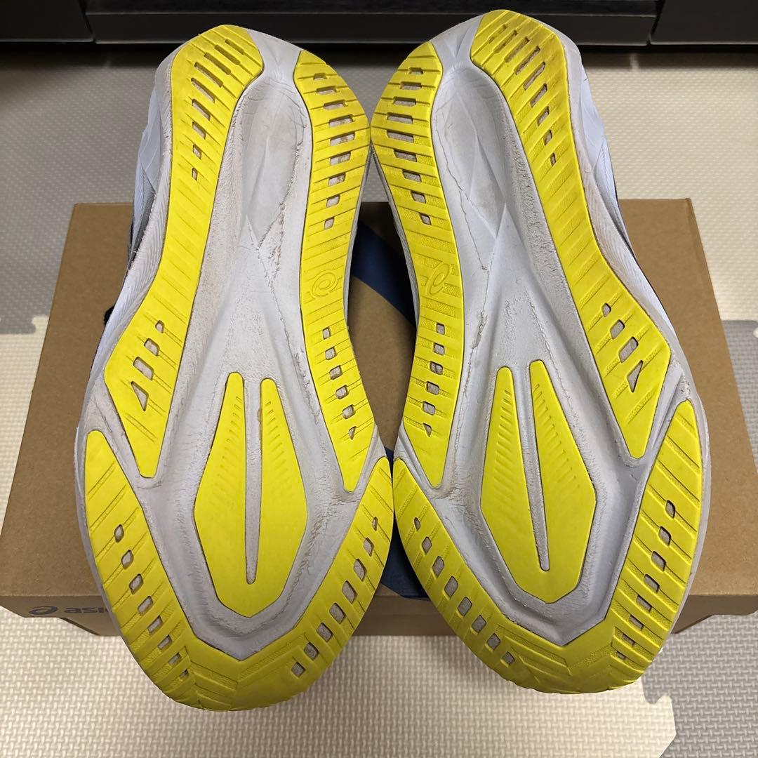 ASICS ノヴァブラスト5