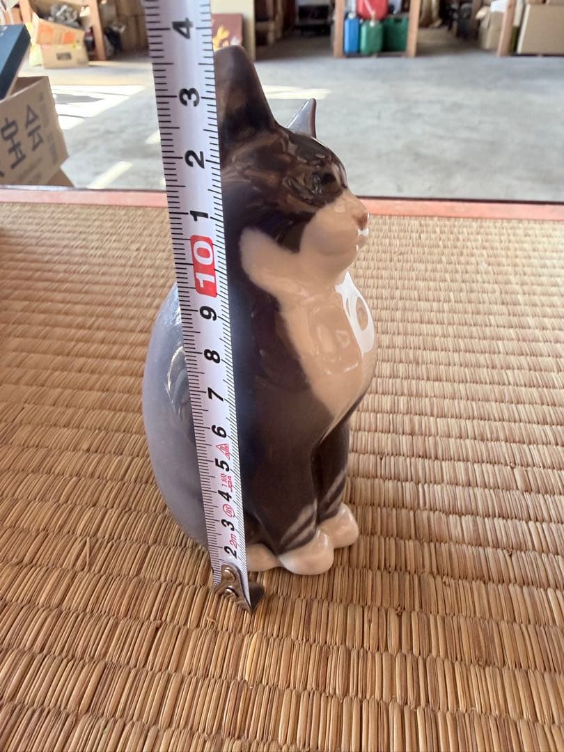   猫の置物 1/15