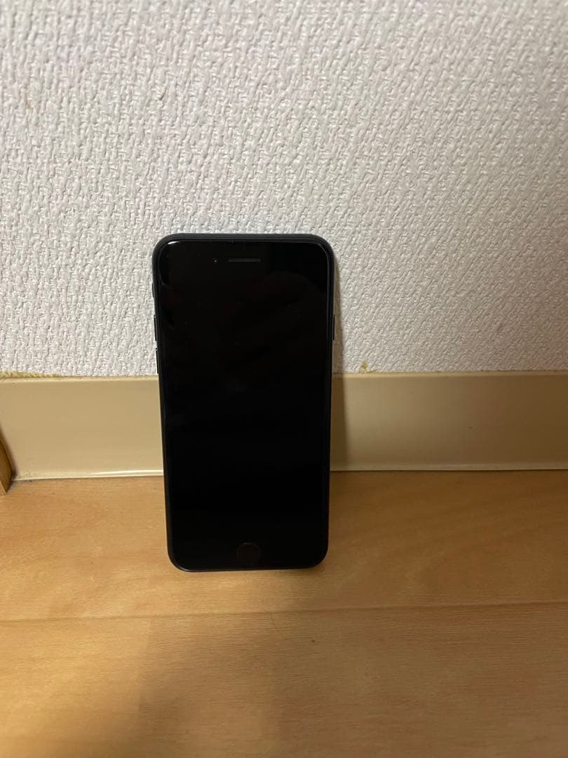 Apple iPhone SE2ブラック 本体