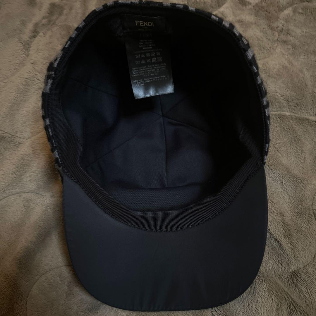 FENDI キャップ　ブラック