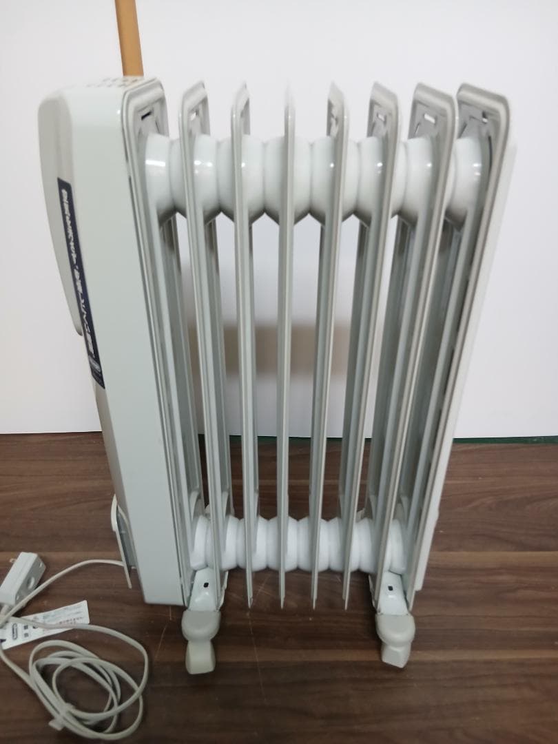 デロンギ オイルヒーター KHD410812-LG 暖房器具