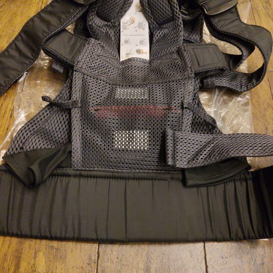 ベビービョルン　抱っこ紐　アンスラサイト　ワンカイエアー　メッシュ　美品