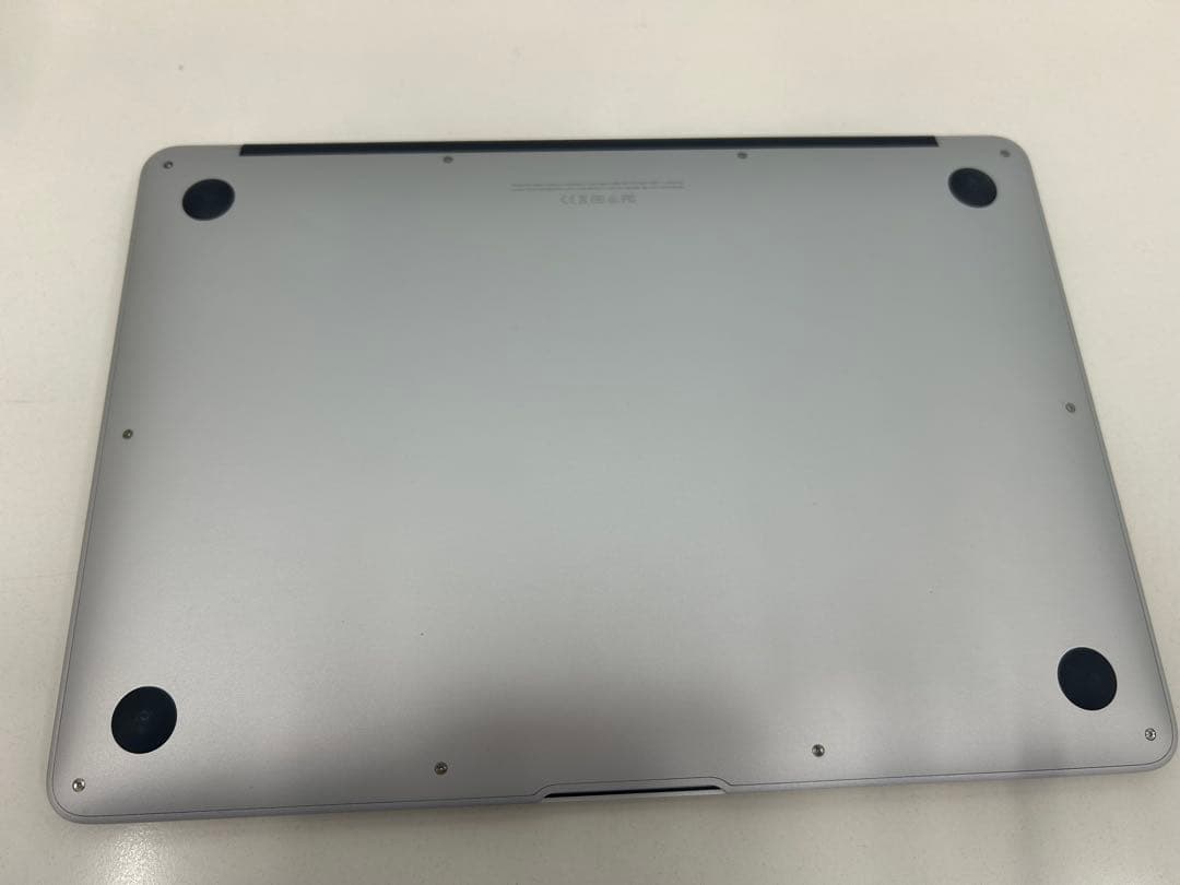 Apple MacBook Air 13インチ シルバー